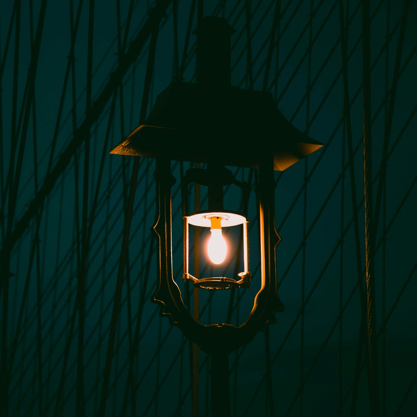 what-is-the-difference-between-incandescent-and-led-bulbs